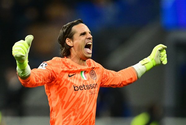 Champions League saves this season: Sommer first 54 times, Courtois second 52 times