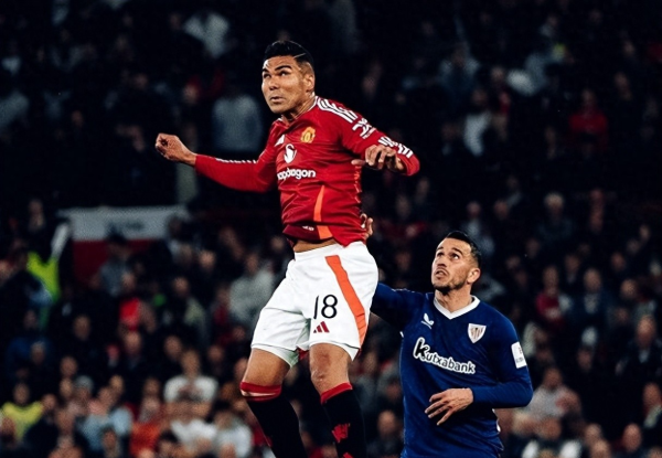 Casemiro is expected to receive Manchester United s contract renewal, provided that there is a half salary cut