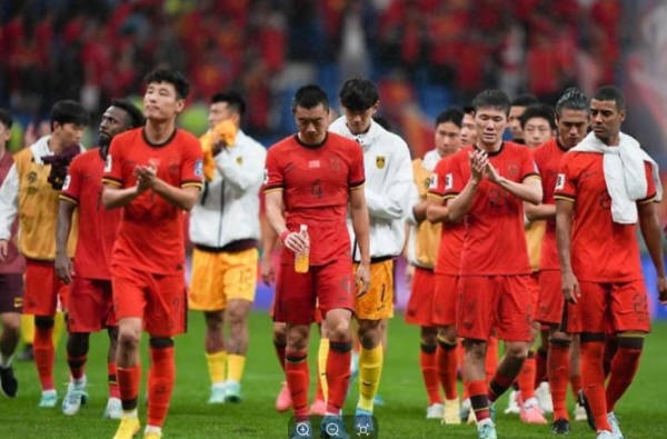 The Chinese men s football team is facing a life-and-death battle, and have fans given up their hope?