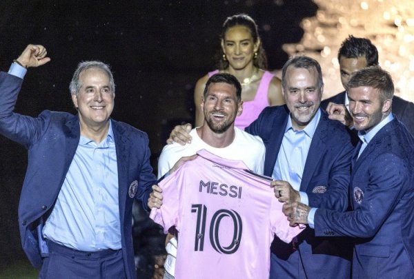 Beibei: Coach Messi? I m teasing me, I just want to be his teammate; I have to choose me and I will coach England