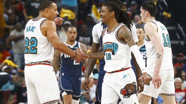 Morant bid farewell to Bain: 5 years of brotherhood breaking, muscle shooter shoots magic to change the Eastern Conference pattern
