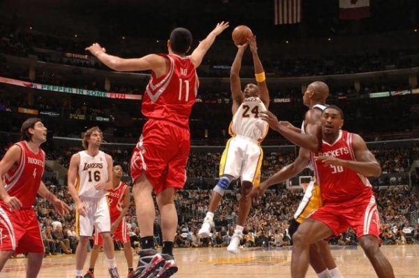 Average of 34+7+8! It s really amazing, but I only played 11 games in three years! Can he really hit Kobe?