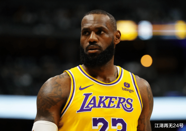How difficult is it to be erected by a statue in the Lakers? There are only 6 players in NBA history. Does James have a chance?