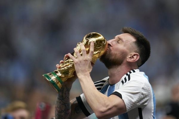 Media reports that Messi is the only player to win five great glory! But this is even defaming him!