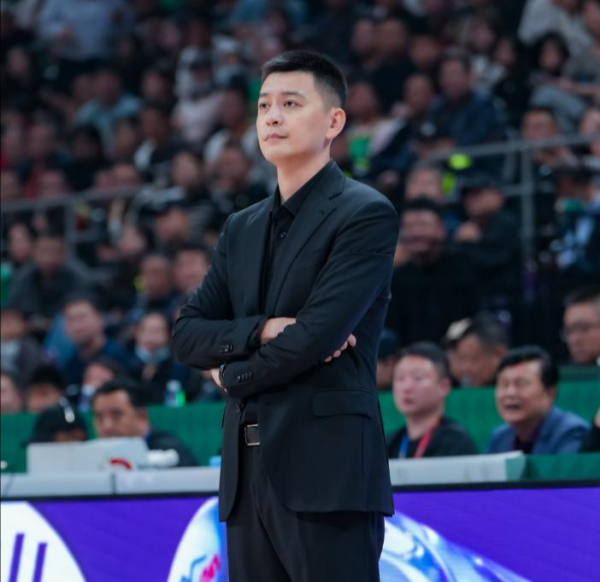 The Liaoning army is about to sweep Xia Lian! Ugo has reported to the Knights, Yang Ming and Liu Ziqing set off today!