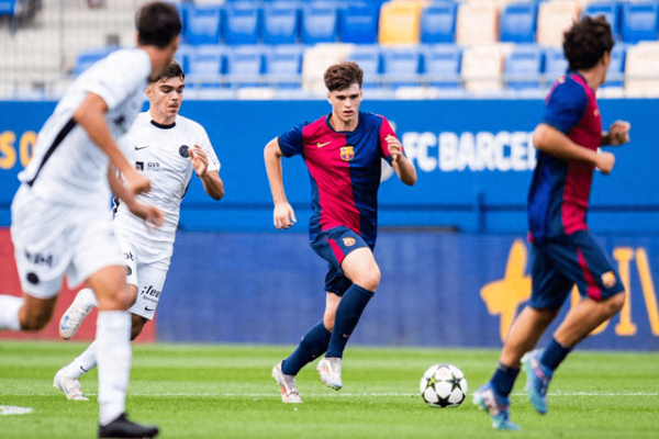 Barcelona s pre-season preparations begin, 18-year-old star Tolentz will train with the first team