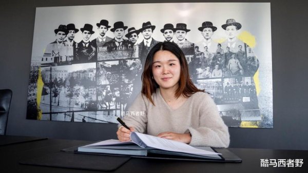 The story of Japanese women s football sisters Ayaro Ito and Miku Ito